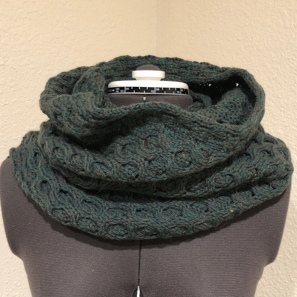 Carraig Donn Snood Scarf
